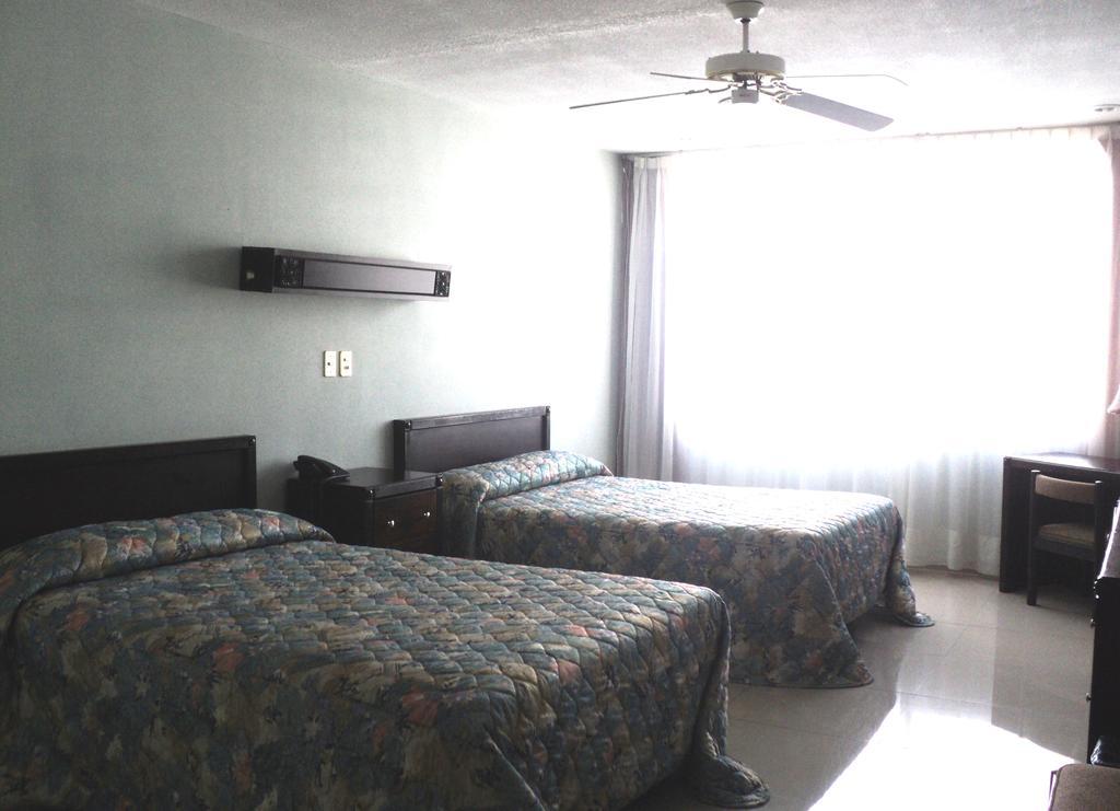 Hotel Mary Celaya  Quarto foto